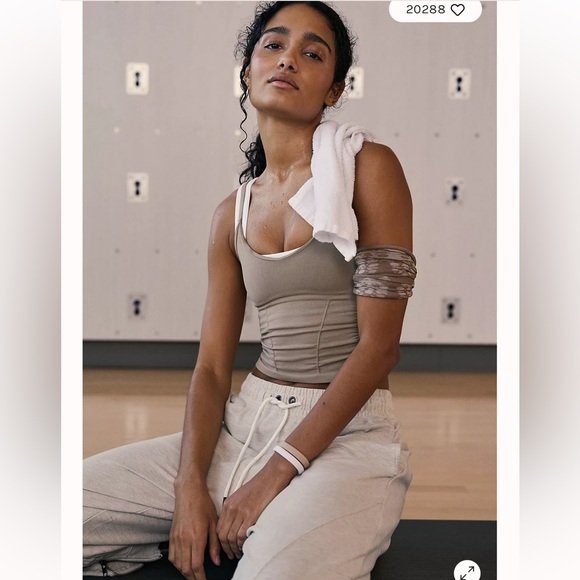 Free People Movement Good Karma Ruched Crop Tank M/L - Picture 2 of 11